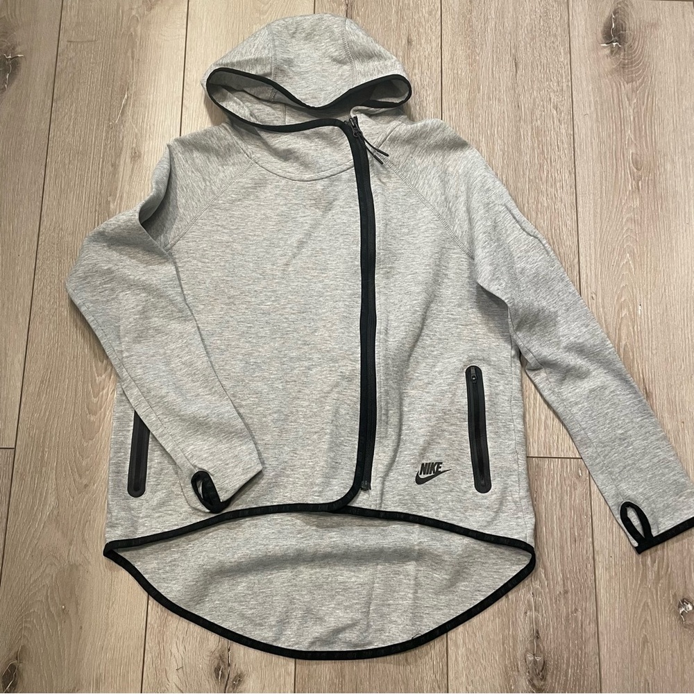 Nike Women's Tech‎ Fleece Asymmetric Cape Hoodie Sweatshirt Small